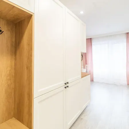 Rent Like - Kolorowe Balkony I Appartement